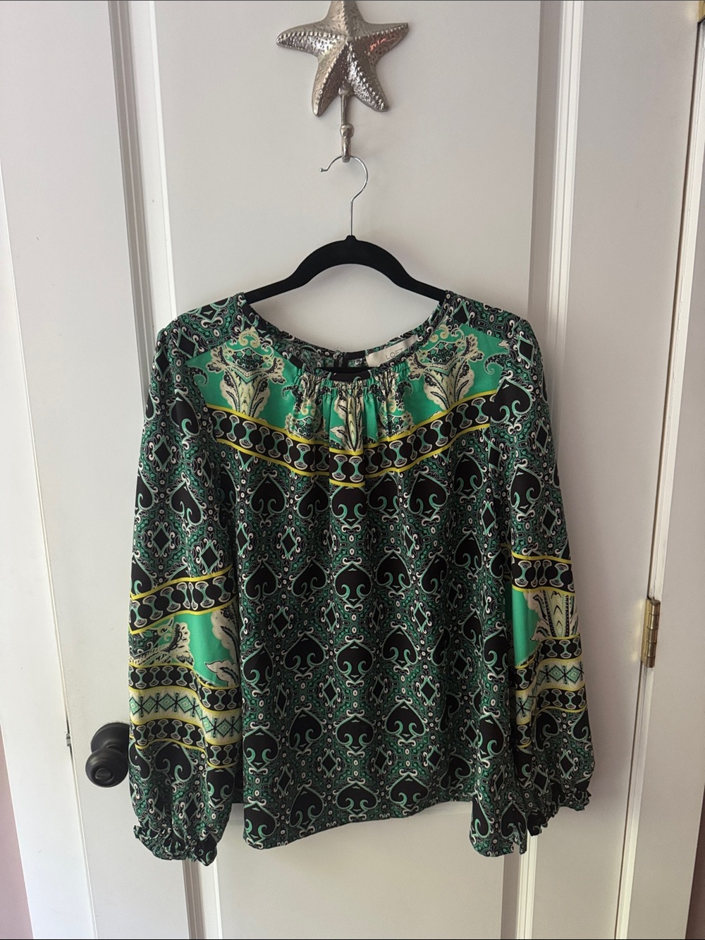 LOFT Green and Black Patterned Long-Sleeve Blouse